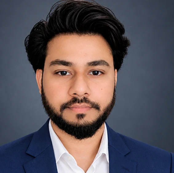 Portrait of Faiz Ahmad, Chief Executive Officer at Veltrixair
